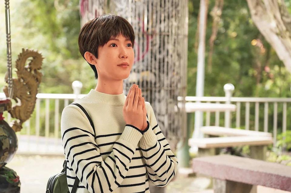 孙可芳在剧中祈求生活中的烦恼能一一克服。