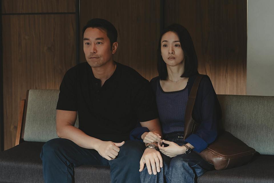 《深度安静》张孝全（左）与林依晨的对手戏张力十足，在对话与沉默之间迸发强烈情绪火花。（图／风起娱乐）