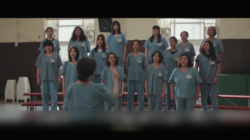 《阳光女子合唱团》票房破6亿打破海角七号纪录，春节国片热潮强劲带动影迷观影